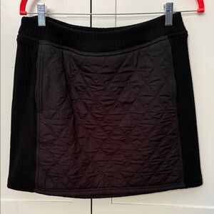 Black Quilted prAna Skirt Large